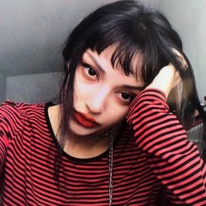 Meet your Posher, Camila